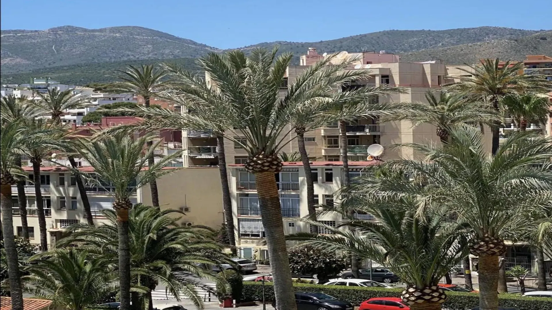 Apartment Near Playa De Bajondillo 托雷莫利诺斯